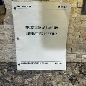 Original Vietnam War U.S. Army "Decorations & Awards" w/Images 1967 d. Booklet